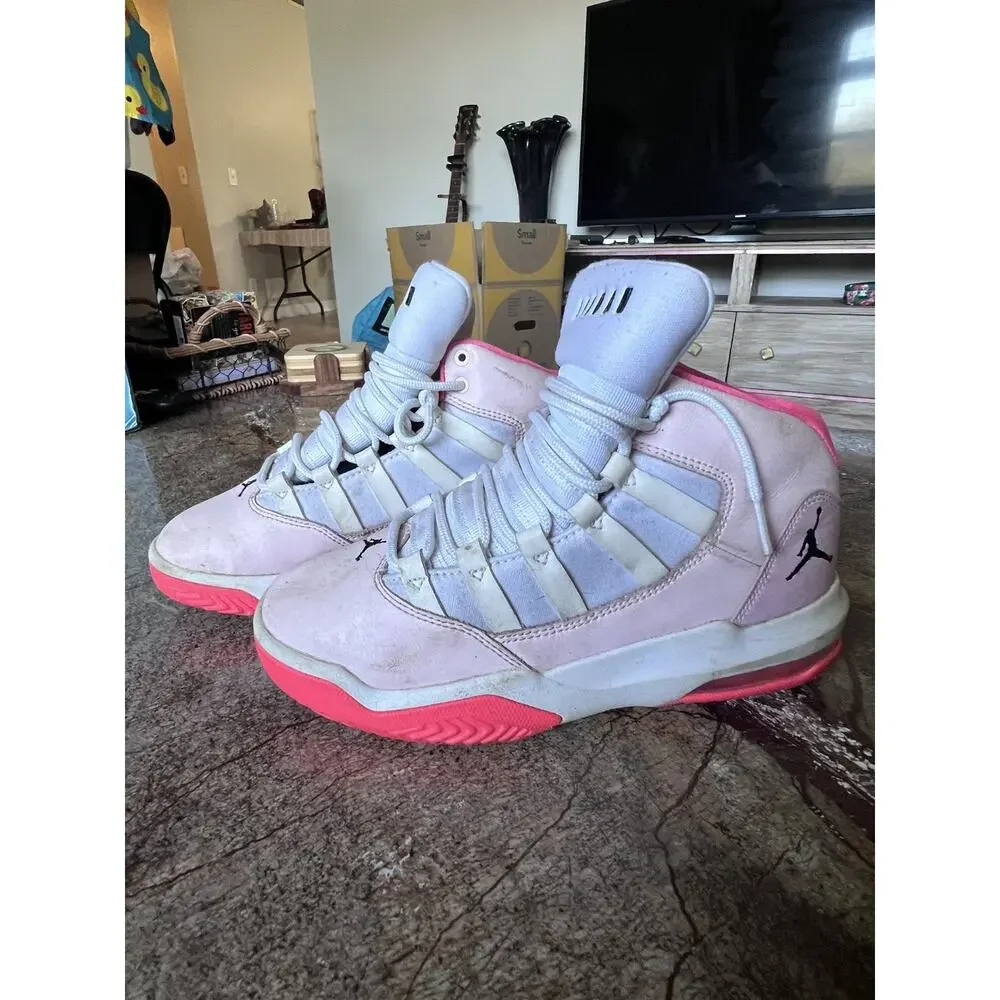 Jordan Max Aura Pink White Athletic Shoes Women's 5.5 (4Y) AQ9249-601 - Picture 1 of 5